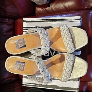 Size 11 women's sandals